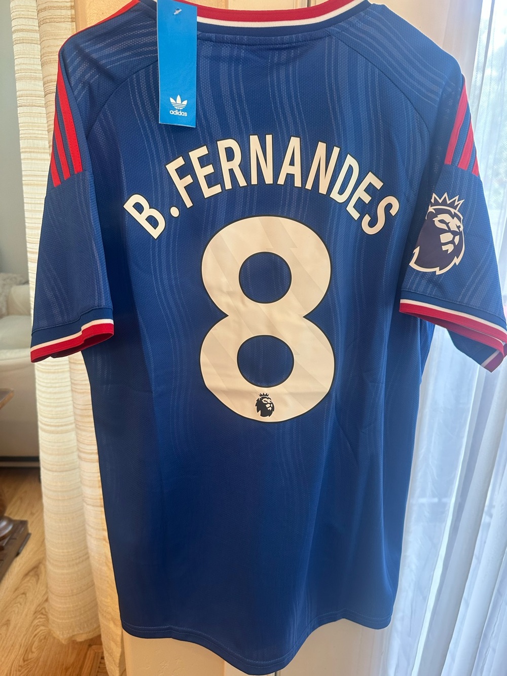 Manchester United 26/27 Away Jersey with Fernandes 8 Fits Large
